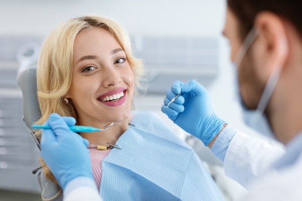What Are The Advantages Of Getting Dental Implants